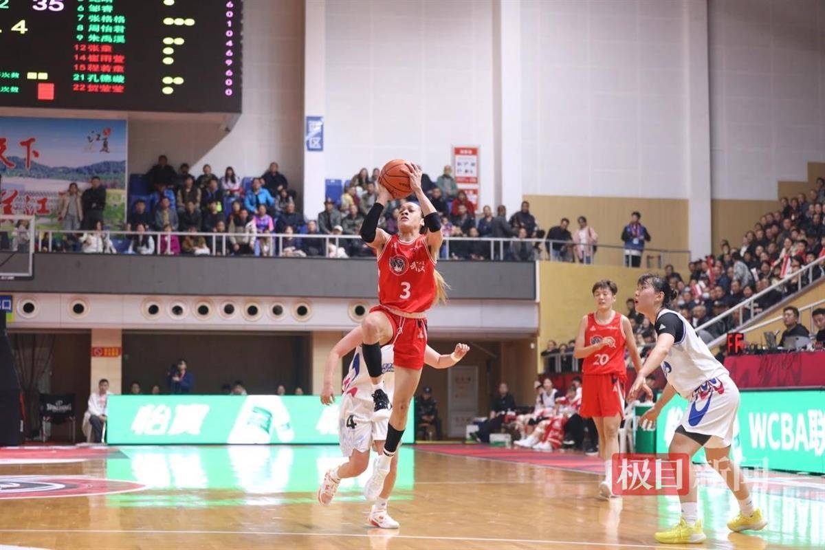 中国顶尖篮球职业赛事掀起观赛热潮